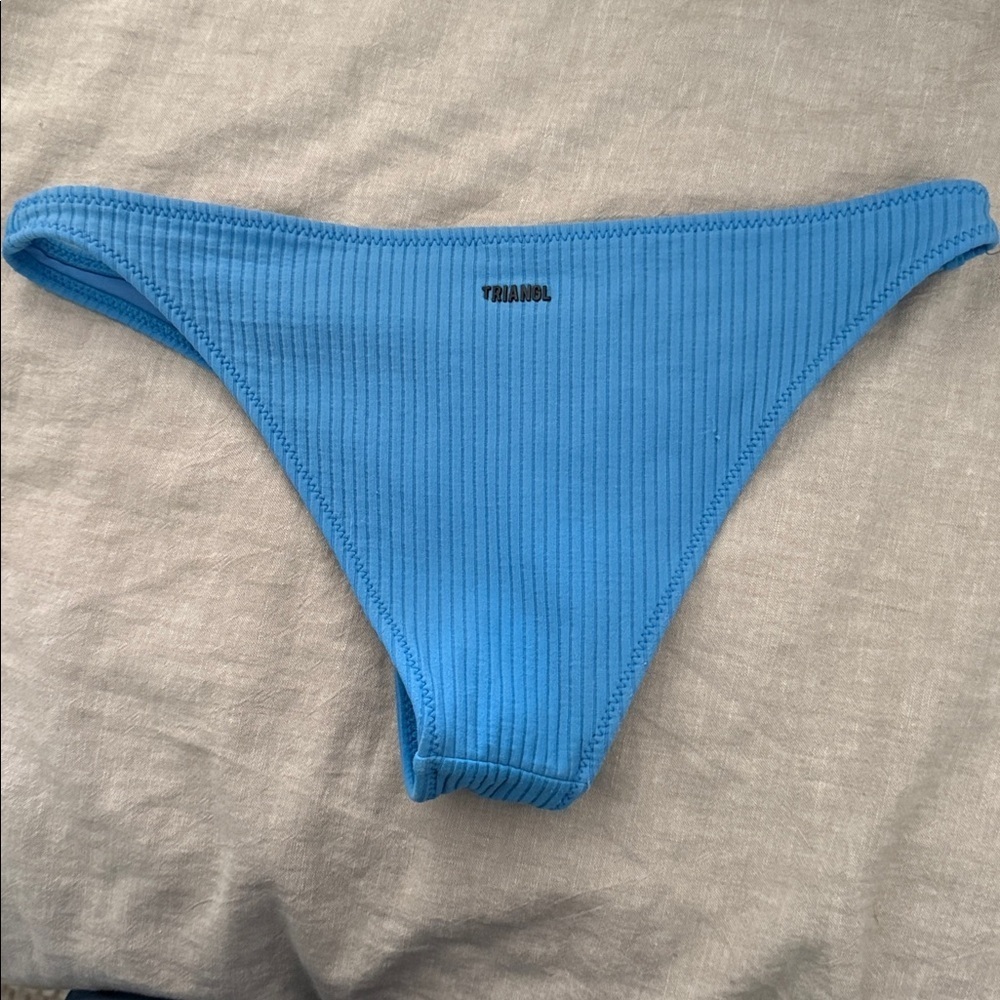 TRIANGL Arles Ribbed Blue Bottom Regular Coverage. S - Picture 2 of 7